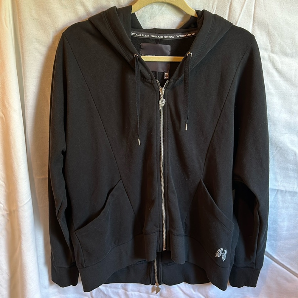 VICTORIA’S SECRET Hoodie - Picture 3 of 13